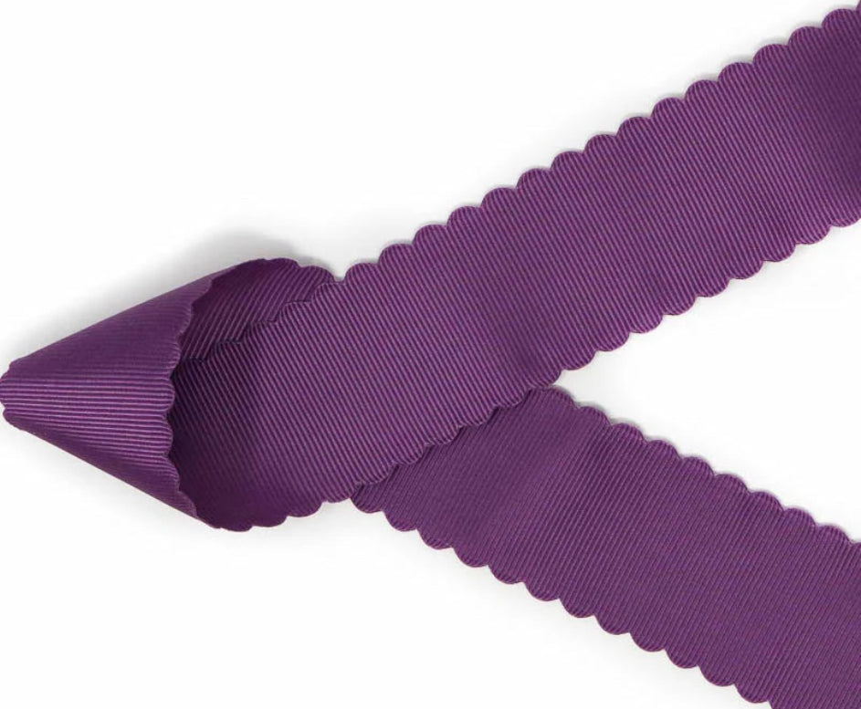 JBC Scalloped Edge Bow (10 DAY TAT)