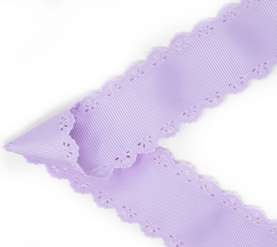 Eyelet Scalloped Edge PO
